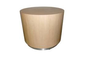 lot 141 image: Accent Table