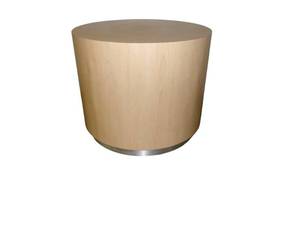 lot 142 image: Accent Table