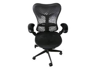 lot 164 image: Herman Miller Mirra Task Chair