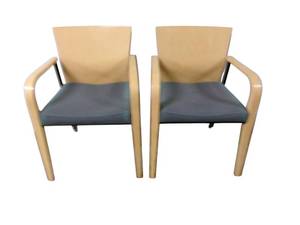 lot 179 image: 2 Steelcase Guest Chairs