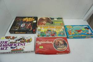 lot 8 image: Vintage Game Lot