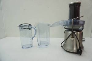 lot 49 image: Breville Juicer Extractor