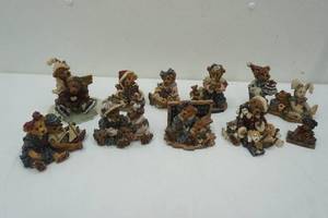 lot 54 image: Boyds Bears & Friends Collection 12ct Variety