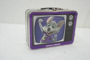 lot 83 image: Chuck E Cheese lunch box
