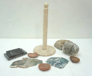 lot 115 image: Stones, Sliced Agates, Paper Towel Holder