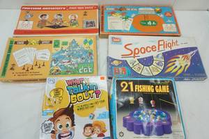 lot 149 image: Vintage Board Game Lot 6ct