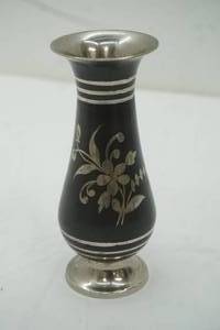 lot 195 image: 6 Black & Silver Metal Bud Vase