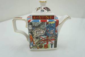 lot 189 image: James Sadler Covent Garden Market Collectors Teapot