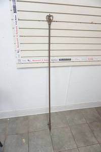lot 194 image: Antique Cast Iron Sprinkler Pole