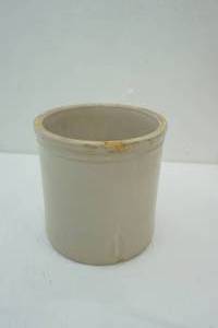 lot 232 image: Vintage Stoneware Crock