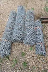 lot 249 image: Galvanized Steel Fencing Bundles