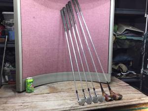 lot 194 image: Classic Vintage Wilson - Sam Sneed - Left Handed Golf Clubs - Rare