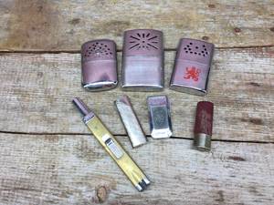 lot 198 image: Vintage Pocket Warmers - Lighters - Novelty
