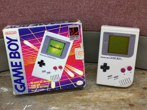 lot 182 image: 1989 Nintendo Gameboy DMG-01 Near New with Box