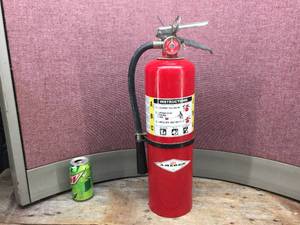 lot 258 image: Amerex B441 Fire Extinguisher - In the Green