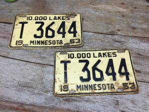 lot 261 image: Pair 1953 Minnesota License Plates