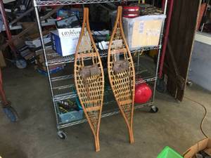 lot 266 image: Vintage MEGANTIC Torpedo 11 x 54 Snowshoes - Nice