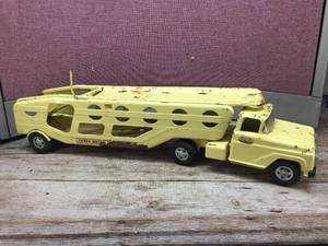 lot 273 image: Classic Vintage Tonka Car Hauler - Full Size