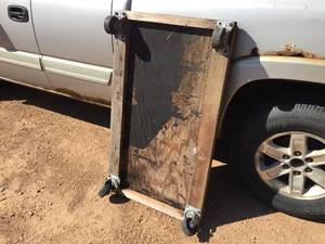 lot 306 image: 47 x 27 12 4 Wheel Dolly