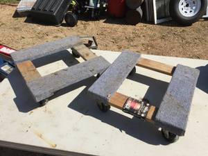 lot 307 image: 2 Movers Dollies 16 x 16