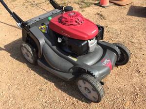 lot 309 image: Honda HRX217 Self Propelled Mower - Nice