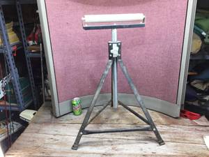 lot 349 image: Adjustable Roller Stand