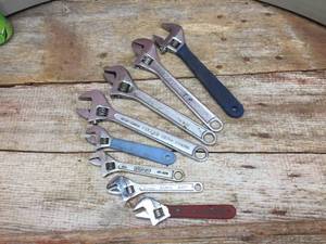 lot 337 image: Group Adjustable Crescent Type Wrenches 6 - 10