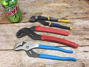 lot 125 image: Channel Lock - Crescent - Vice Grip Adjustable Pliers