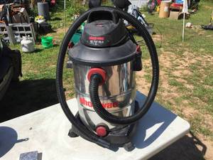 lot 129 image: Shop Vac 12 Gal Stainless Steel Wet-Dry 6 HP - Works