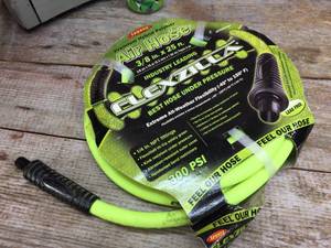 lot 135 image: Flexzilla 300 PSI Air Hose - 38 x 25 Ft - Like New