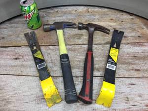 lot 146 image: 2 Framing Hammers & 2 Stanley Wonder Bars