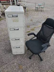 lot 40 image: Office Chair and Metal Filing Cabinet