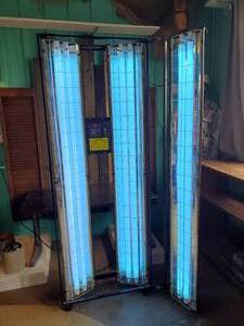 lot 45 image: TRL Tanning Bed, in Good working Condition