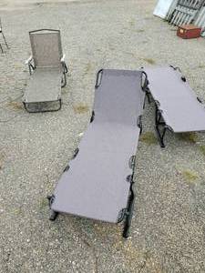 lot 46 image: 3 folding Lawn Chairs Good condition