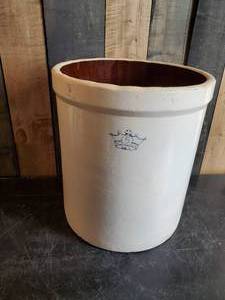 lot 66 image: #5 USA Ceramic Crock