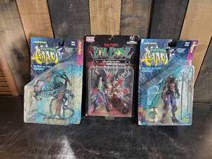 lot 68 image: 1997 Action Figures still in original Packaging