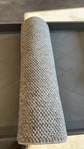 lot 9 image: Loom Runner Rug 2ft x 7ft Gray Woven Polyester