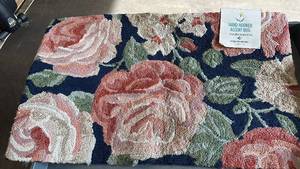 lot 13 image: Hand Hooked Accent Rug with Memory Foam, 22x38 in, Floral Design