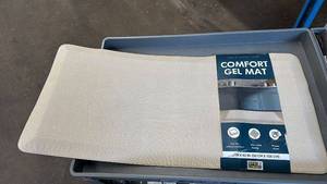 lot 33 image: Town & Country Living Comfort Gel Mat 20 x 42 Inch