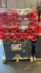 lot 32 image: Pallet of 100 T-Top Bollards and Warning Bunting