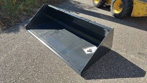 lot 54 image: Wolverine 78 inch Skid Steer Bucket Attachment TDB-11-78W