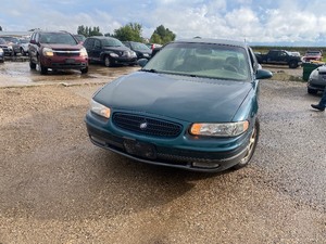 lot 15 image: 2001 Buick Regal