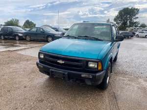 lot 14 image: 1995 Chevrolet Blazer