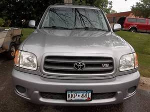 2002 Toyota Sequoia SR5 Sport Utility