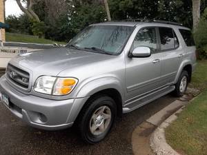 2002 Toyota Sequoia SR5 Sport Utility