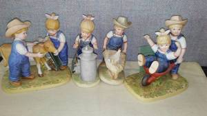lot 234 image: Denim Days Collectibles By HOMCO Home Interiors (4) 88351, 1501, 15355-02. Loc CS2