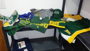 lot 258 image: NDSUSDSU Clothing, Shoes, Hat and more