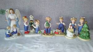 lot 308 image: Denim Days Collectibles By HOMCO Home Interiors (4)