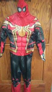 lot 319 image: Spiderman Childs Halloween Costume