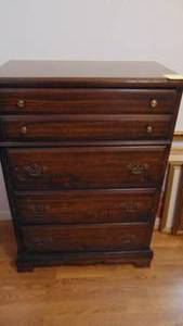 lot 79 image: Bassette Chest of Drawers, 32 x 45 x 18